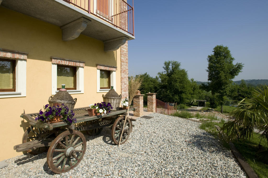 Agriturismo Cascina Monchiero Bra Exteriér fotografie
