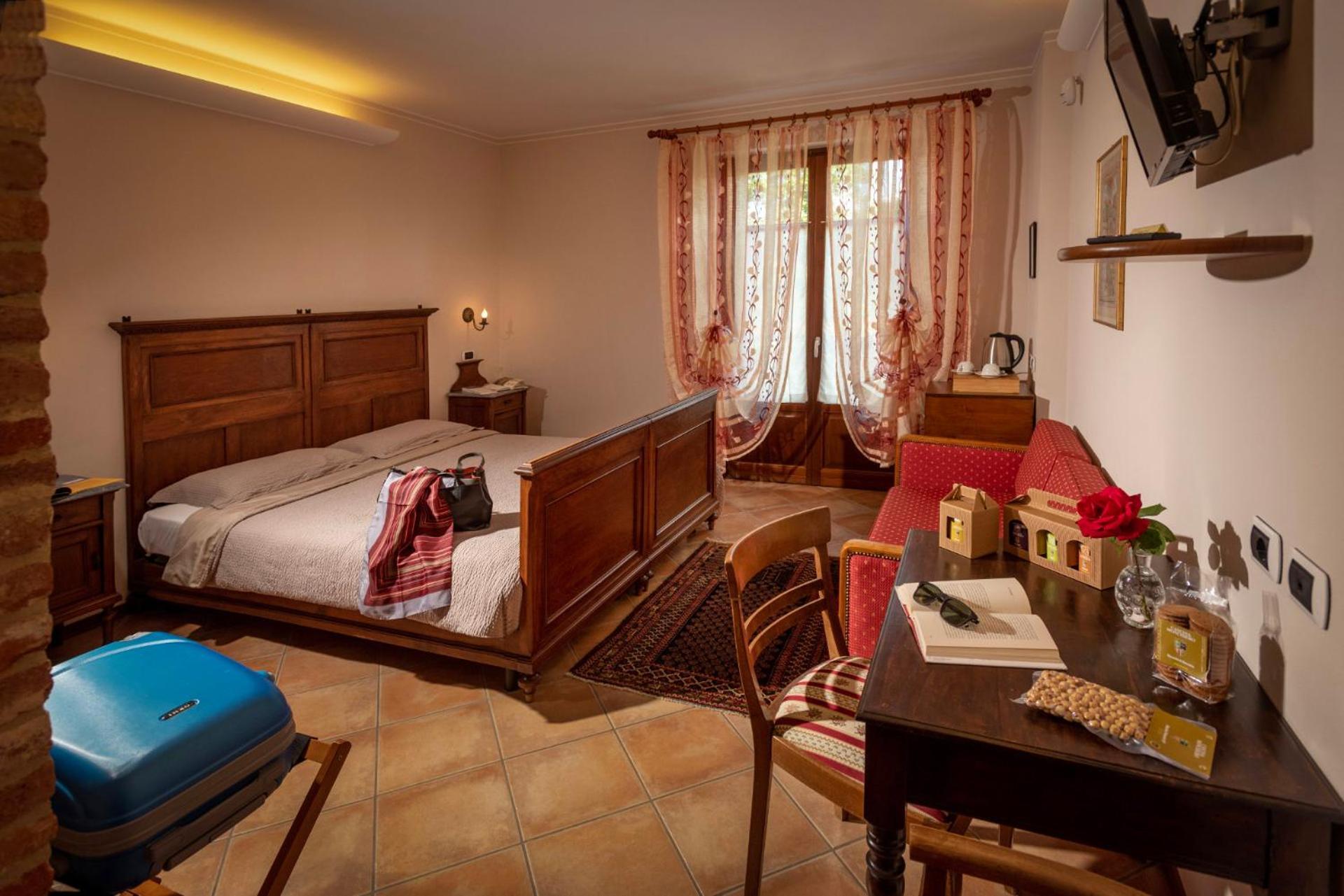 Agriturismo Cascina Monchiero Bra Exteriér fotografie
