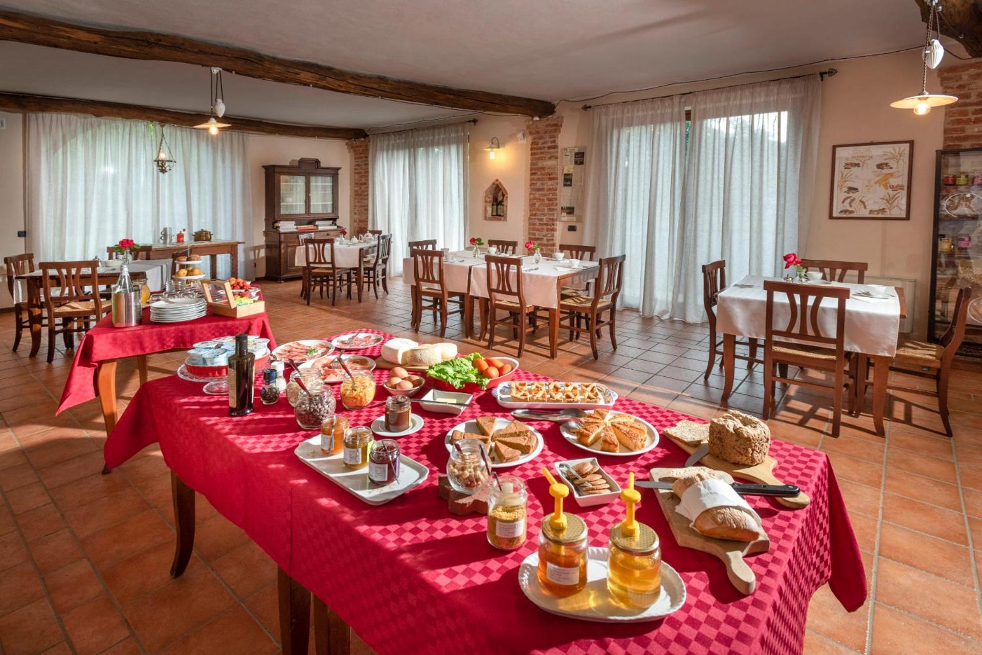 Agriturismo Cascina Monchiero Bra Exteriér fotografie